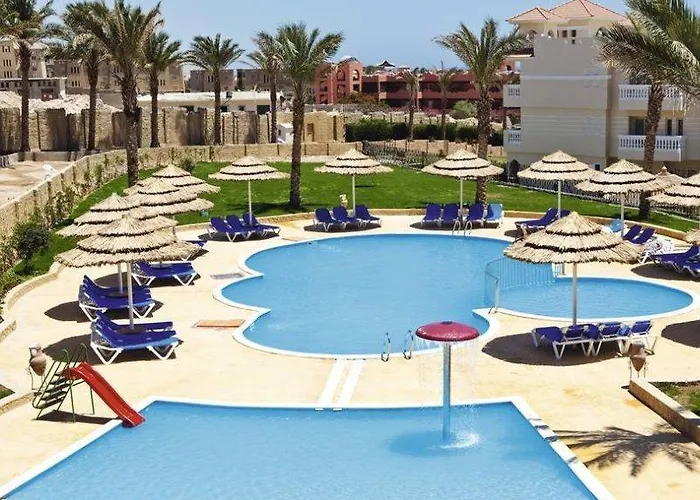 Szálloda Tropicana Azure Club 4*