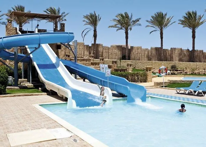 Szálloda Tropicana Azure Club